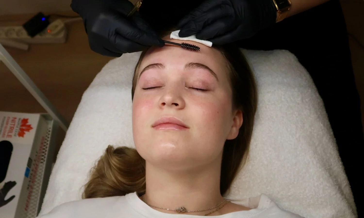 Brow-lamination-behandeling