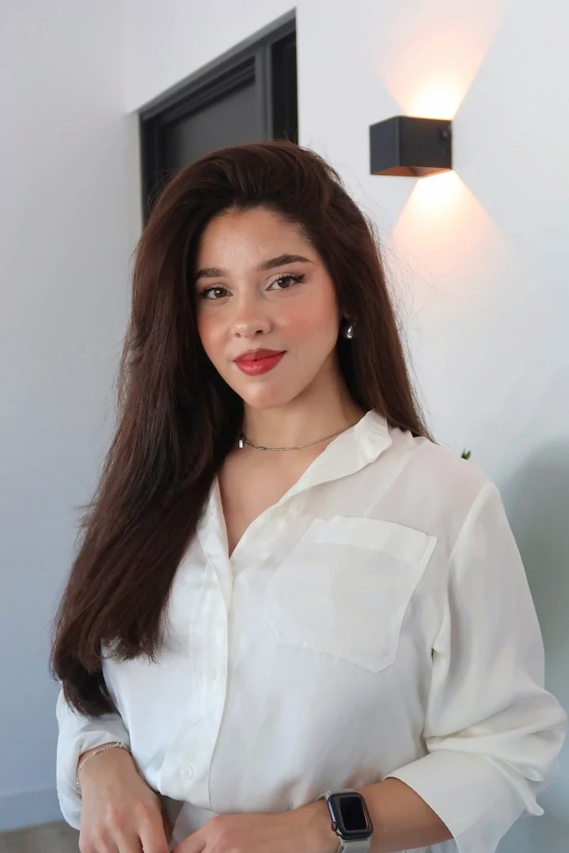 Een foto van Abir van Eleva salon